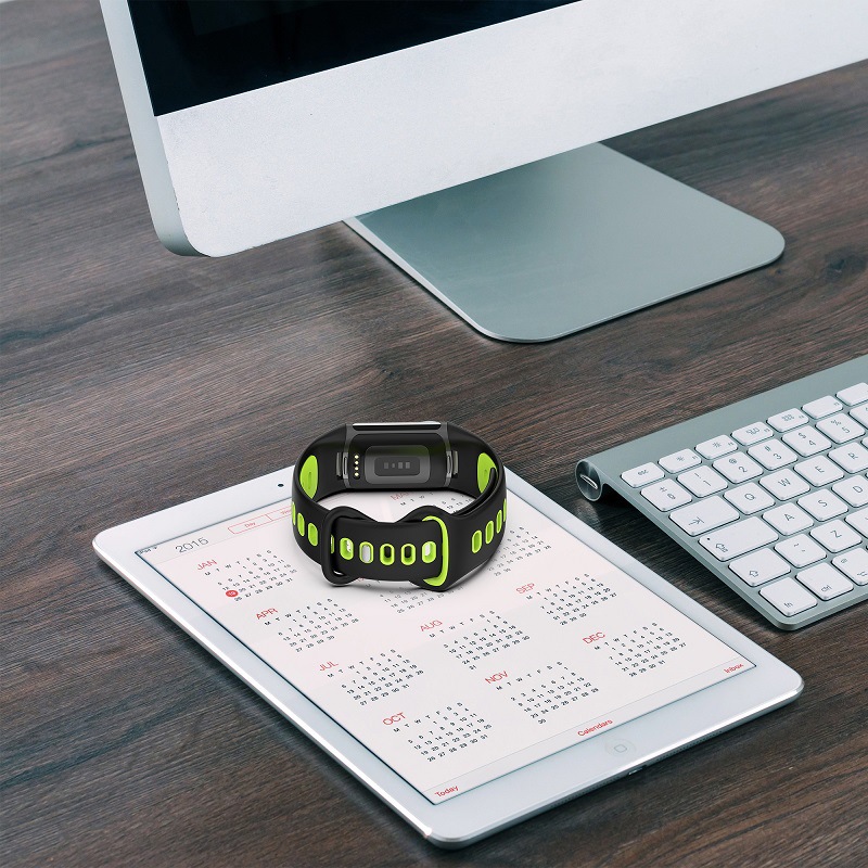 Cinturino per Fitbit Charge 6  - Men'S Accessories Nike recensione e prezzo